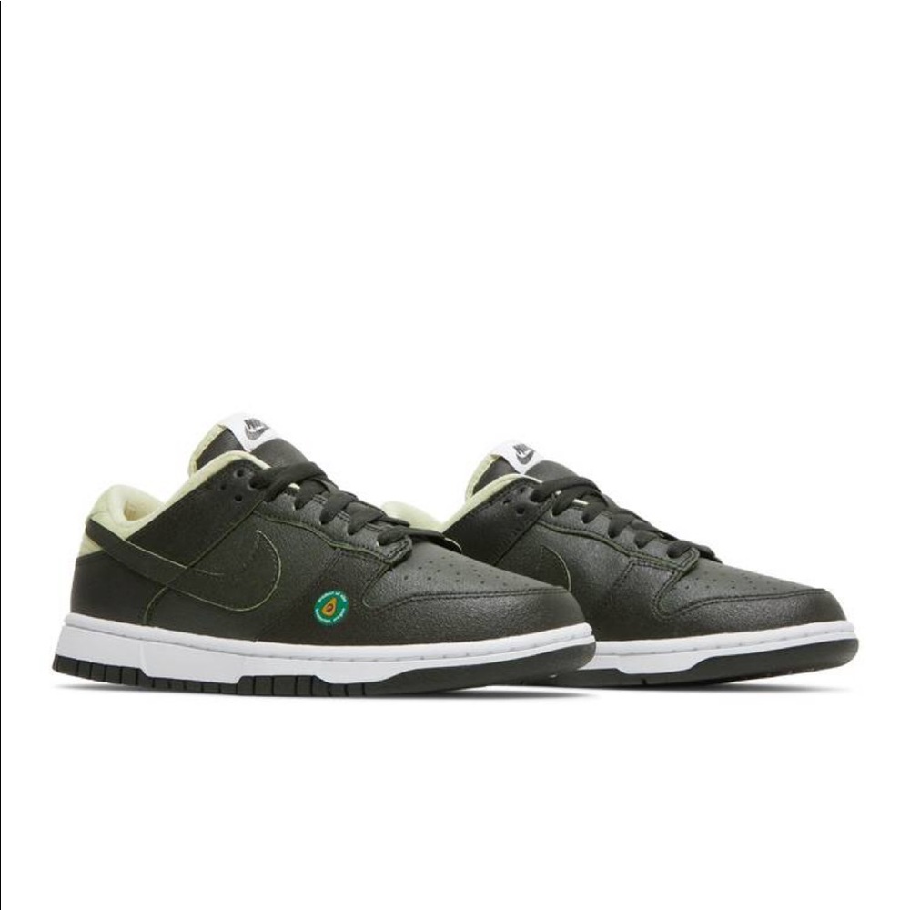 Nike Dunk Low LX "Avocado" DM7606-300 (2022) Size 10.5M/12W NEW